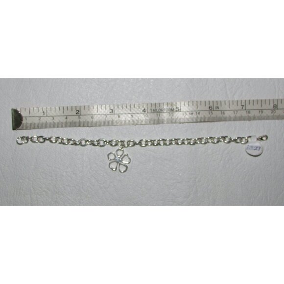 Silver Link Bracelet with Flower Charm - NEW - Picture 2 of 6